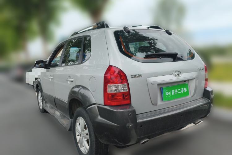 Used Hyundai Tucson 2009 2.0L Automatic Two-Wheel Drive with Sunroof Rear Left 45 Deg