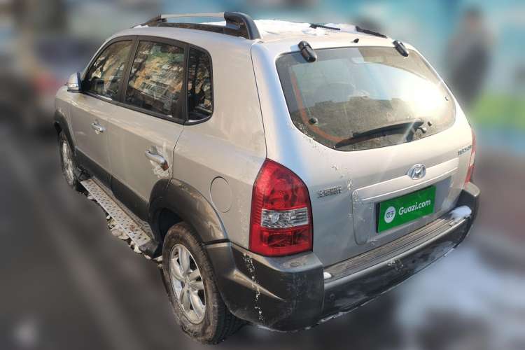 Used Hyundai Tucson 2009 2.0L Manual Two-Wheel Drive Fashion Edition Rear Left 45 Deg