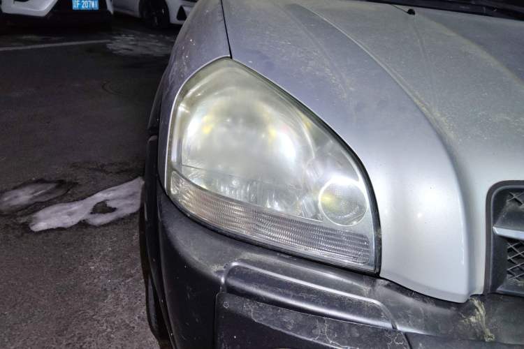 Used Hyundai Tucson 2009 2.0L Manual Two-Wheel Drive Fashion Edition Right Front Headlight