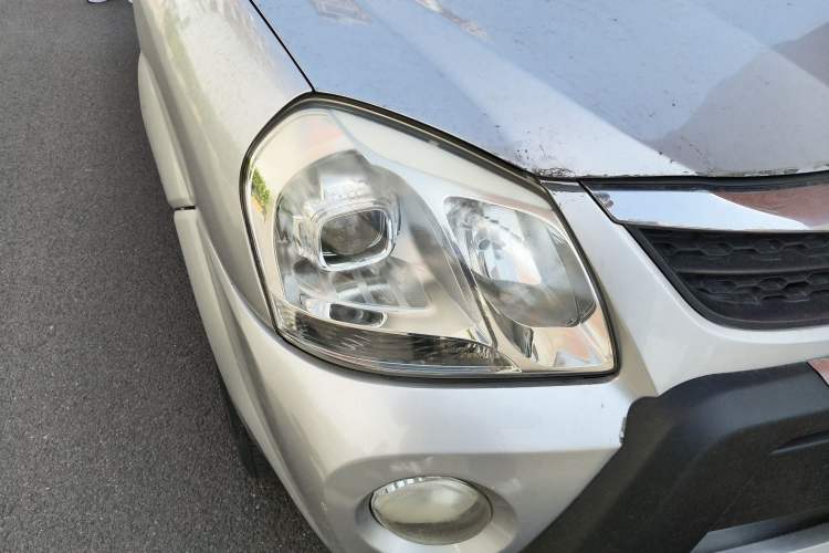 Used Hyundai Tucson 2009 2.0L Manual Two-Wheel Drive Fashion Edition Right Front Headlight