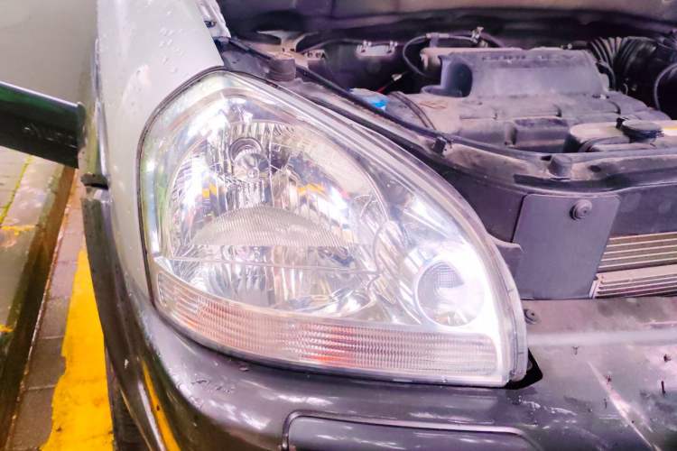 Used Hyundai Tucson 2009 2.0L Manual Two-Wheel Drive Fashion Edition Right Front Headlight