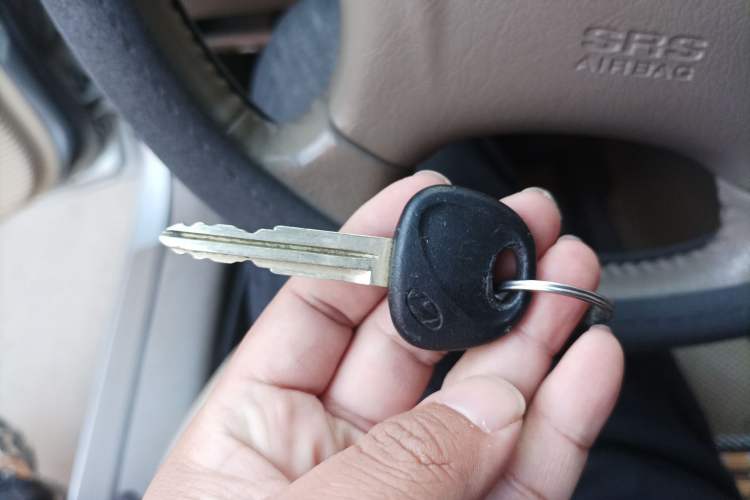 Used Hyundai Tucson 2009 2.0L Automatic Two-Wheel Drive with Sunroof Vehicle Key