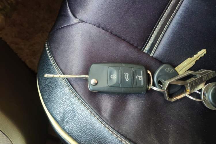 Used Hyundai Tucson 2009 2.0L Manual Two-Wheel Drive Fashion Edition Vehicle Key