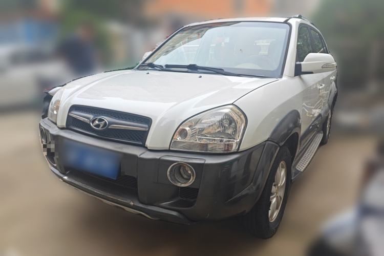 Used Hyundai Tucson 2009 2.0L Manual Two-Wheel Drive Fashion Edition Guazi used car, China used car export, Used car for sale, Used  cars, Cheapest cars for sale