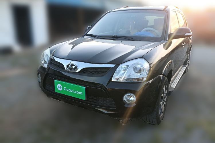 Used Hyundai Tucson 2013 2.0L Manual Two-Wheel Drive Fashion Edition Guazi used car, China used car export, Used car for sale, Used  cars, Cheapest cars for sale