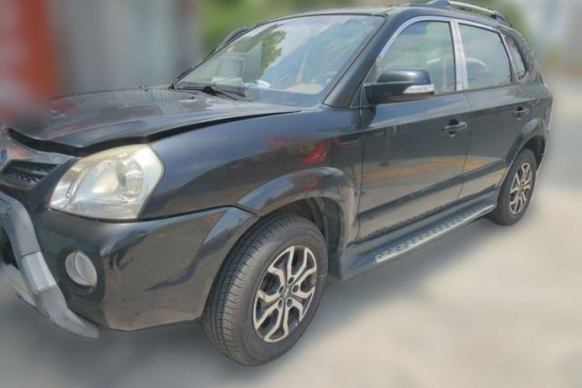 Ojetý Hyundai Tucson 2013 2.0L Automatic Two-Wheel Drive Comfort Version