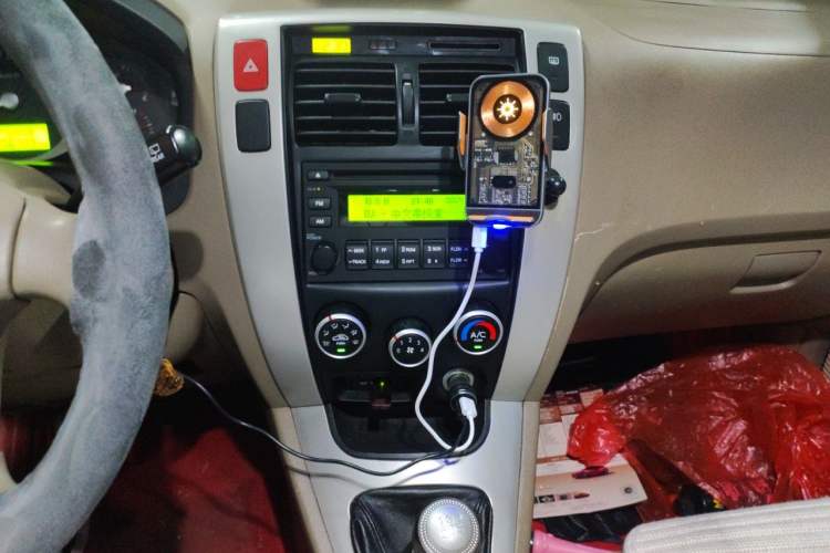 Used Hyundai Tucson 2013 2.0L Manual Two-Wheel Drive Fashion Edition Audio And AC Panel