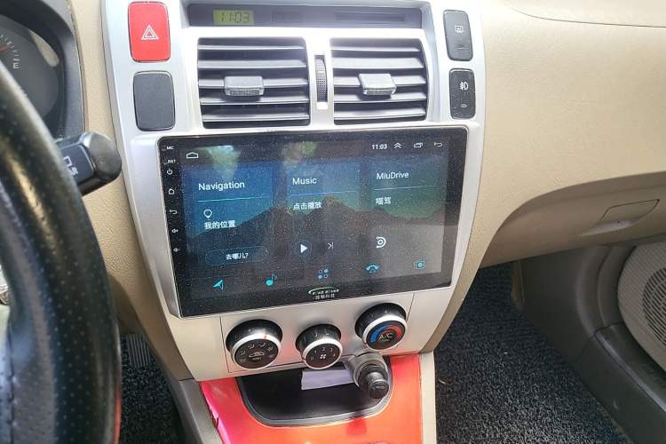 Used Hyundai Tucson 2013 2.0L Manual Two-Wheel Drive Fashion Edition Audio And AC Panel