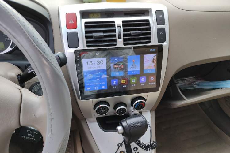 Used Hyundai Tucson 2013 2.0L Automatic Two-Wheel Drive Comfort Version Audio And AC Panel