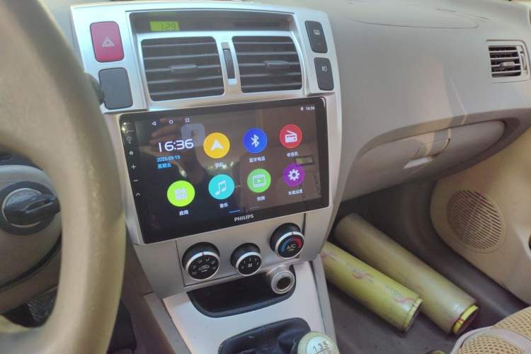 Used Hyundai Tucson 2013 2.0L Manual Two-Wheel Drive Fashion Edition Audio And AC Panel