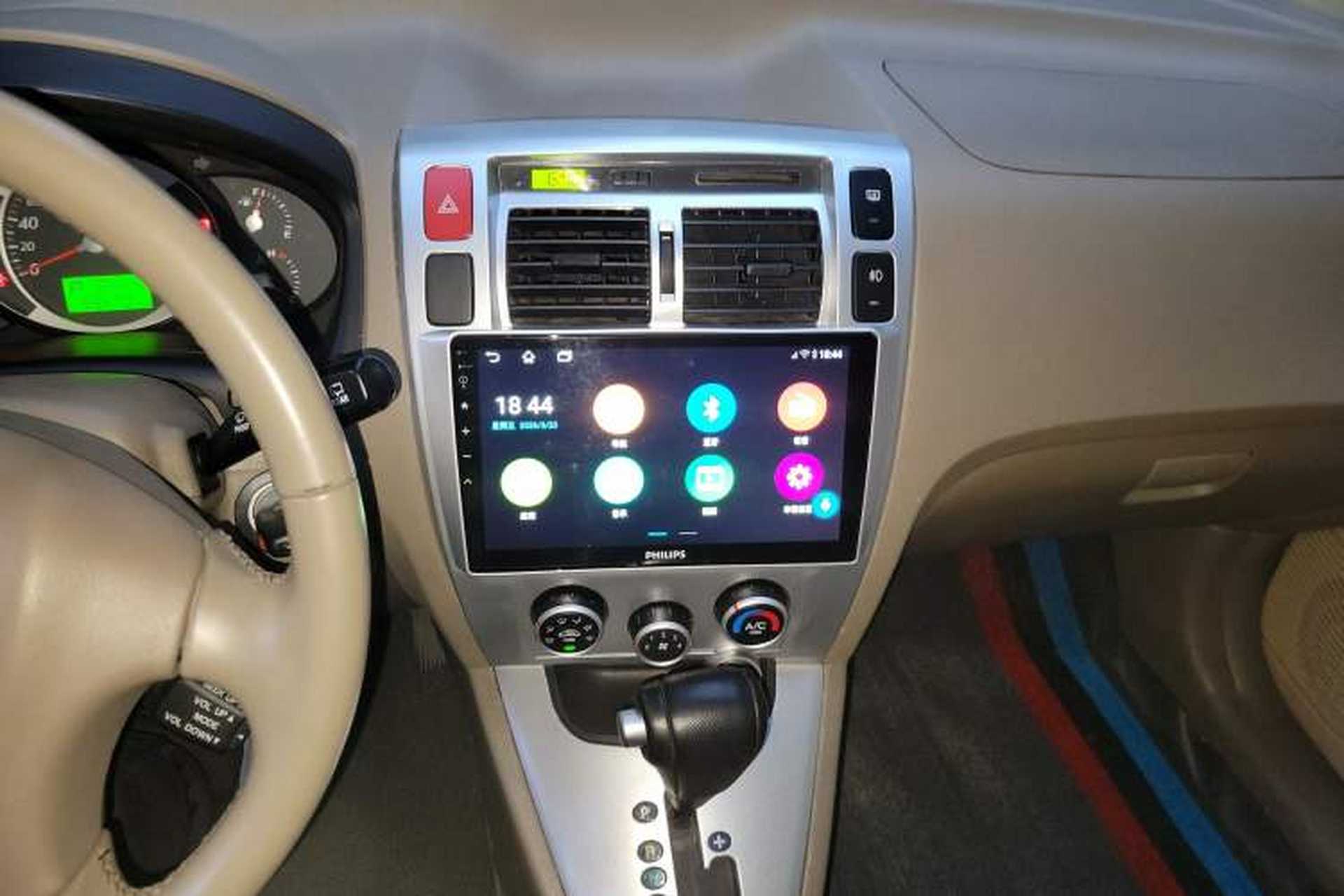 Used Hyundai Tucson 2013 2.0L Automatic Two-Wheel Drive Comfort Version Audio And AC Panel