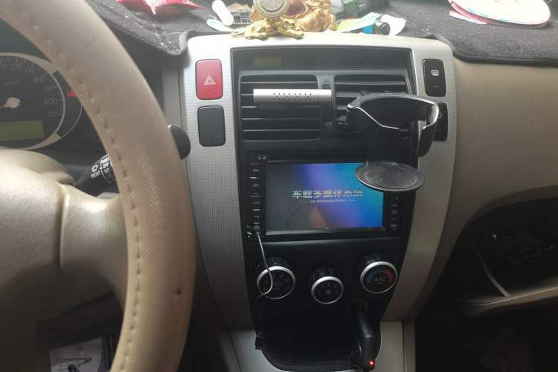 Used Hyundai Tucson 2013 2.0L Manual Two-Wheel Drive Fashion Edition Audio And AC Panel