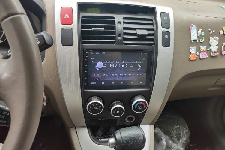 Used Hyundai Tucson 2013 2.0L Automatic Two-Wheel Drive Comfort Version Audio And AC Panel