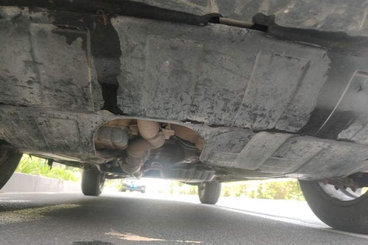 Used Hyundai Tucson 2013 2.0L Manual Two-Wheel Drive Fashion Edition Chassis Front