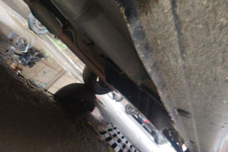Used Hyundai Tucson 2013 2.0L Manual Two-Wheel Drive Fashion Edition Chassis Front Left
