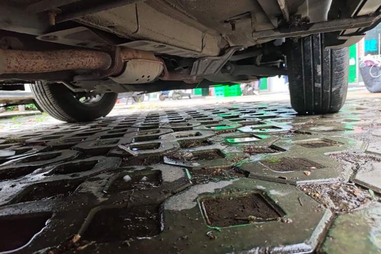 Used Hyundai Tucson 2013 2.0L Manual Two-Wheel Drive Fashion Edition Chassis Front Right