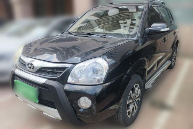 Ojetý Hyundai Tucson 2013 2.0L Manual Two-Wheel Drive Fashion Edition