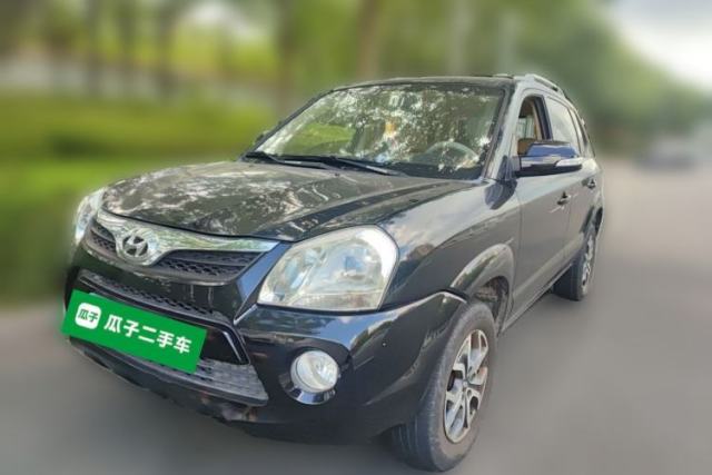 Ojetý Hyundai Tucson 2013 2.0L Automatic Two-Wheel Drive Comfort Version