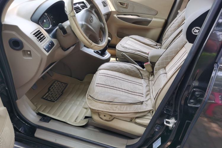 Used Hyundai Tucson 2013 2.0L Manual Two-Wheel Drive Fashion Edition Driver Seat