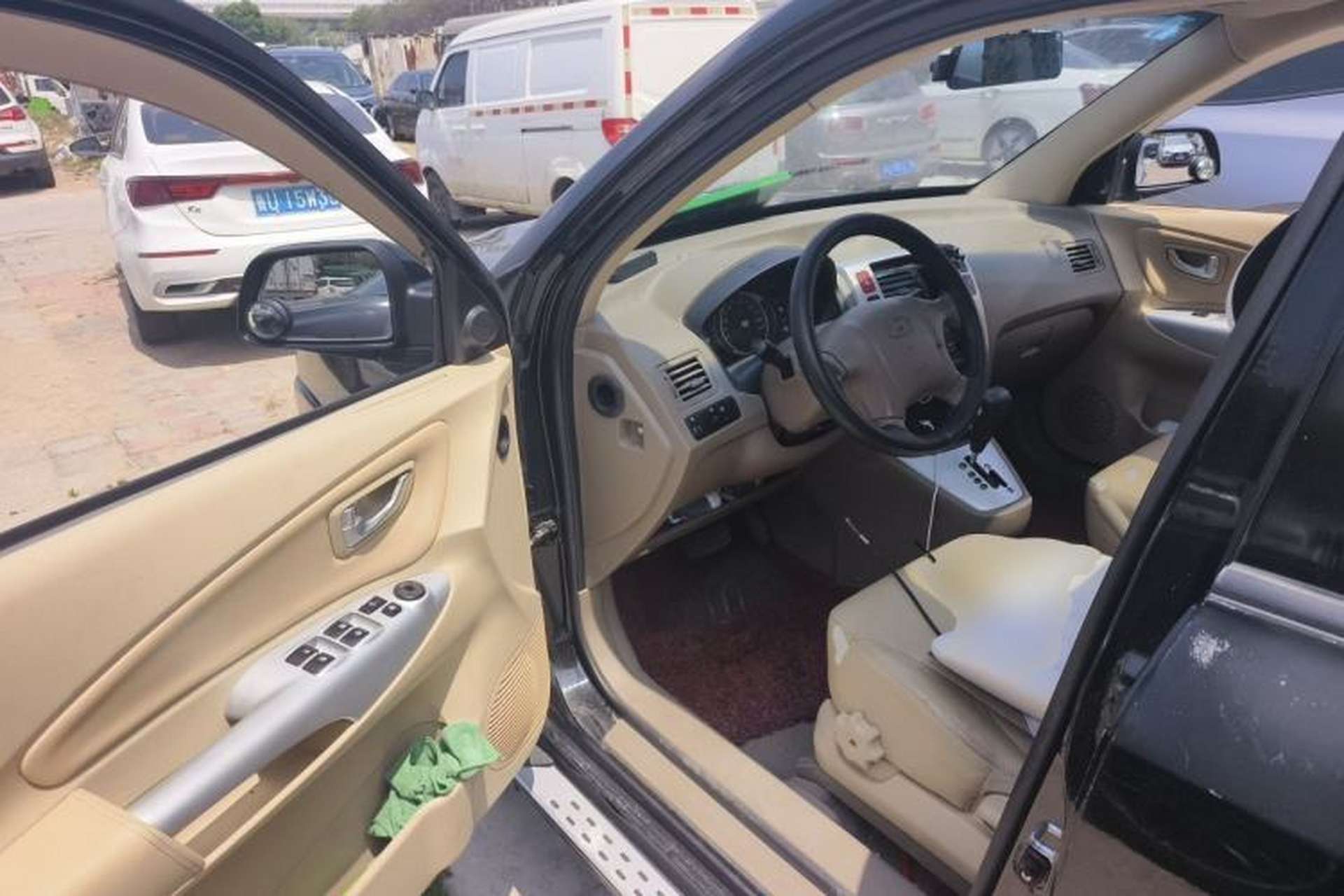 Used Hyundai Tucson 2013 2.0L Automatic Two-Wheel Drive Comfort Version Driver Seat