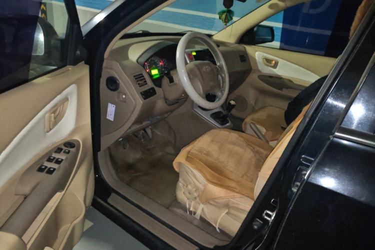 Used Hyundai Tucson 2013 2.0L Manual Two-Wheel Drive Fashion Edition Driver Seat