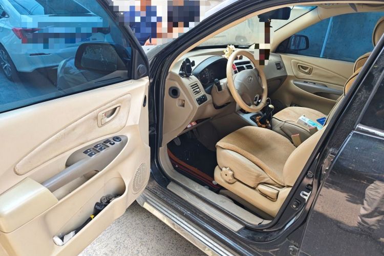 Used Hyundai Tucson 2013 2.0L Manual Two-Wheel Drive Fashion Edition Driver Seat