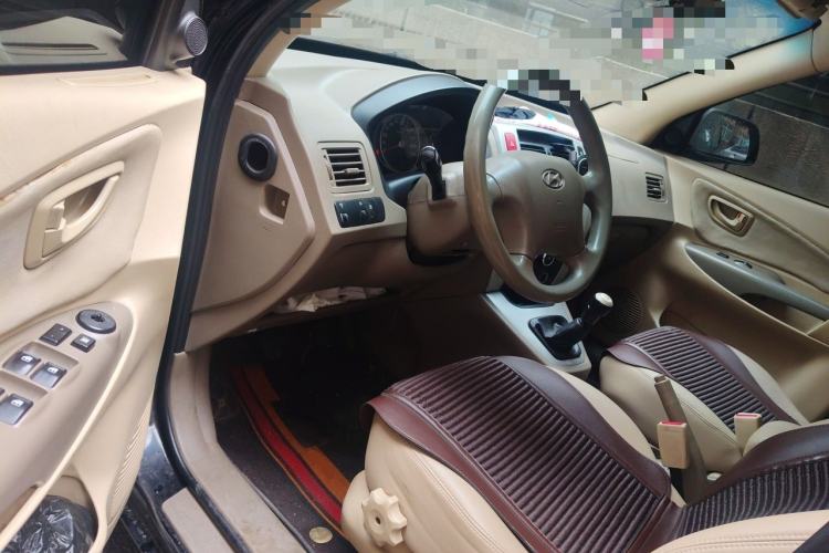 Used Hyundai Tucson 2013 2.0L Manual Two-Wheel Drive Fashion Edition Driver Seat