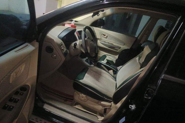 Used Hyundai Tucson 2013 2.0L Manual Two-Wheel Drive Fashion Edition Driver Seat