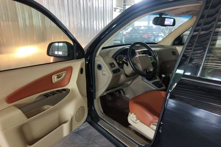 Used Hyundai Tucson 2013 2.0L Manual Two-Wheel Drive Fashion Edition Driver Seat