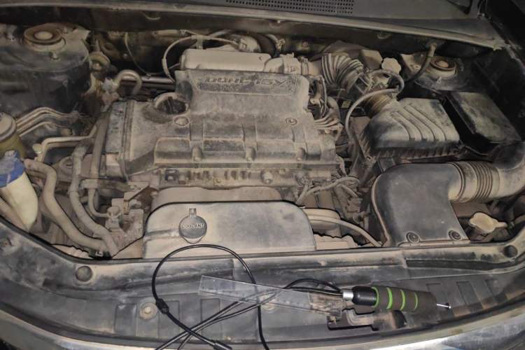 Used Hyundai Tucson 2013 2.0L Manual Two-Wheel Drive Fashion Edition Engine Bay