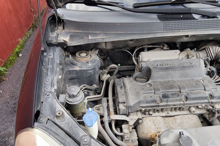 Used Hyundai Tucson 2013 2.0L Automatic Two-Wheel Drive Comfort Version Engine Bay Right