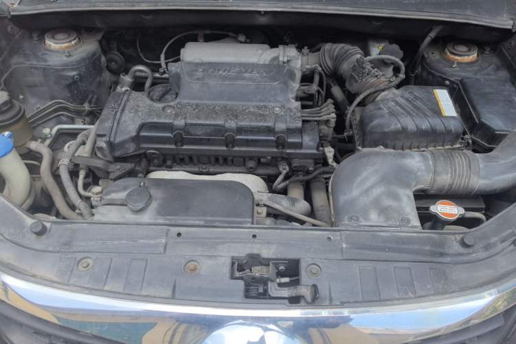 Used Hyundai Tucson 2013 2.0L Manual Two-Wheel Drive Fashion Edition Engine Bay