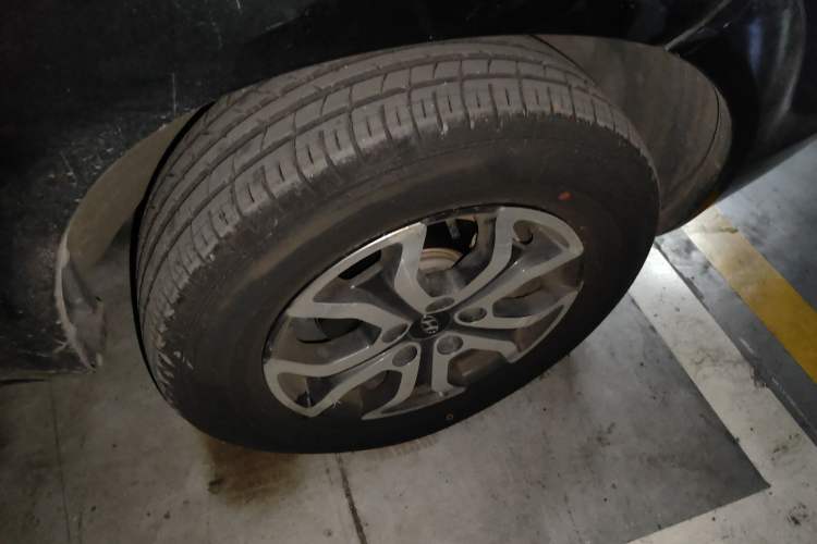 Used Hyundai Tucson 2013 2.0L Automatic Two-Wheel Drive Comfort Version Exterior 7