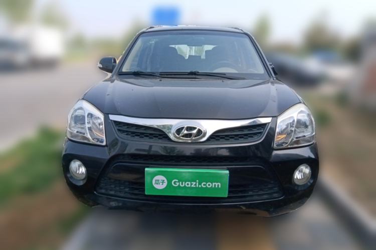 Used Hyundai Tucson 2013 2.0L Automatic Two-Wheel Drive Comfort Version Front