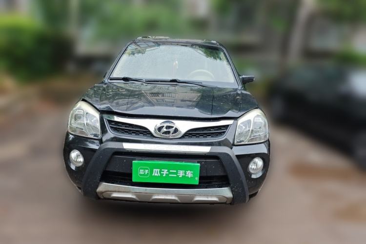 Used Hyundai Tucson 2013 2.0L Manual Two-Wheel Drive Comfort Version Front