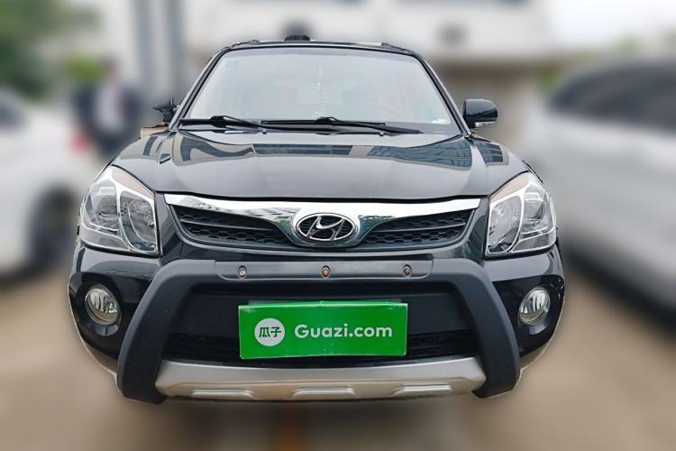 Used Hyundai Tucson 2013 2.0L Manual Two-Wheel Drive Fashion Edition Front