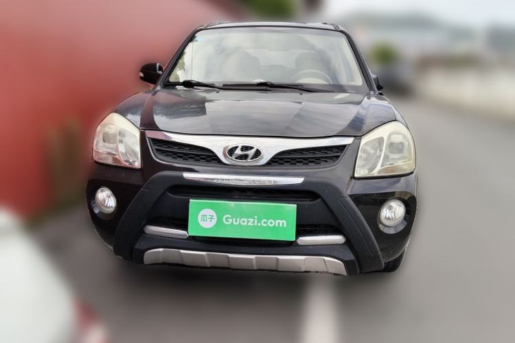Used Hyundai Tucson 2013 2.0L Automatic Two-Wheel Drive Comfort Version Front