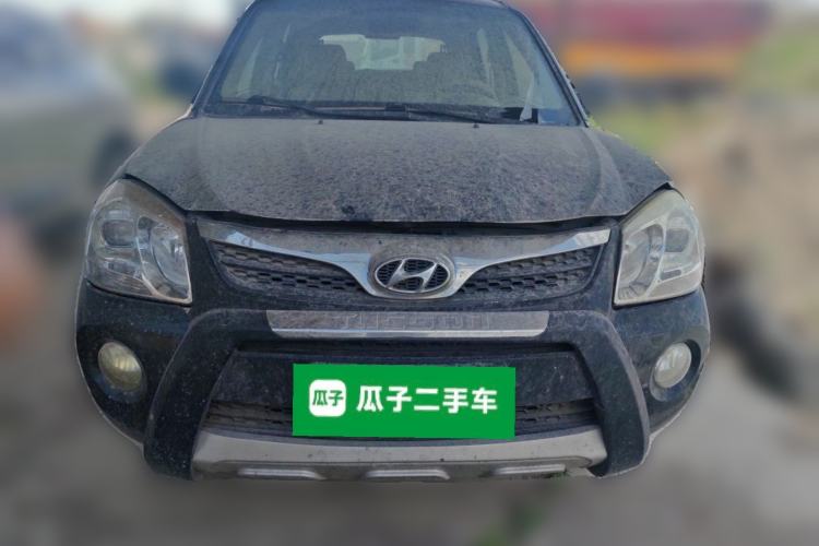 Used Hyundai Tucson 2013 2.0L Manual Two-Wheel Drive Fashion Edition Front