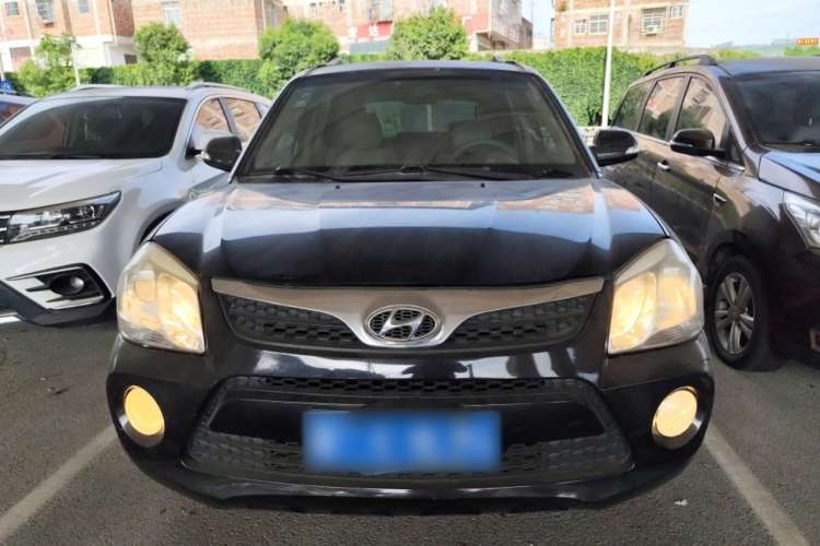 Used Hyundai Tucson 2013 2.0L Automatic Two-Wheel Drive Comfort Version Front