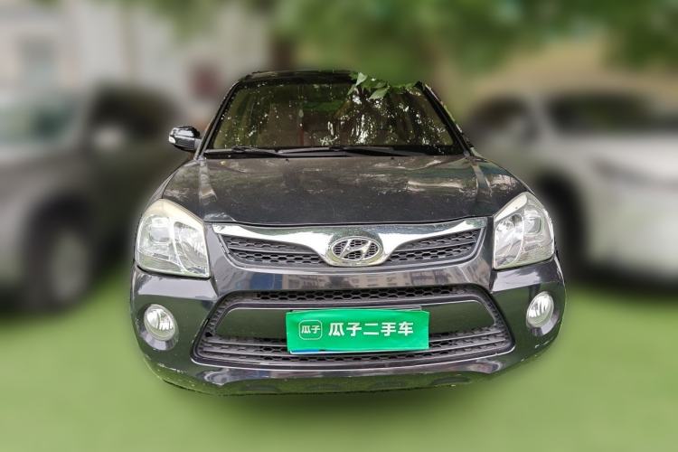 Used Hyundai Tucson 2013 2.0L Manual Two-Wheel Drive Fashion Edition Front