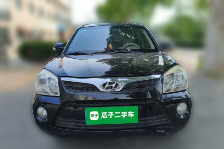 Used Hyundai Tucson 2013 2.0L Automatic Two-Wheel Drive Comfort Version Front