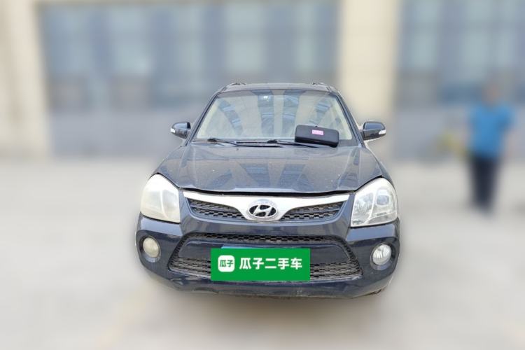 Used Hyundai Tucson 2013 2.0L Automatic Two-Wheel Drive Comfort Version Front