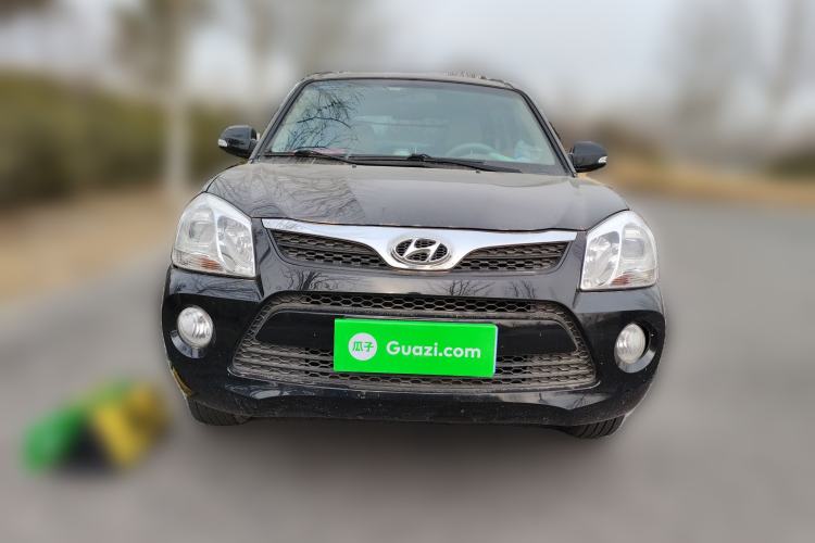 Used Hyundai Tucson 2013 2.0L Automatic Two-Wheel Drive Comfort Version Front