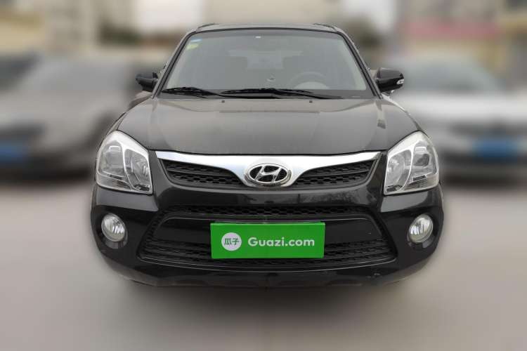 Used Hyundai Tucson 2013 2.0L Manual Two-Wheel Drive Fashion Edition Front