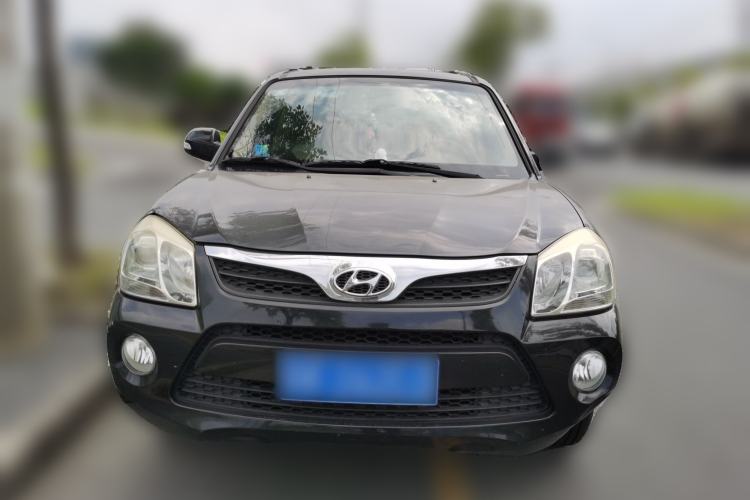Used Hyundai Tucson 2013 2.0L Manual Two-Wheel Drive Fashion Edition Front