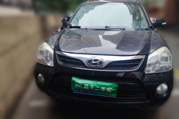 Used Hyundai Tucson 2013 2.0L Manual Two-Wheel Drive Fashion Edition Front
