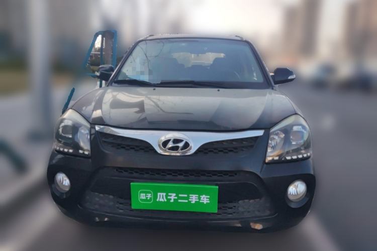 Used Hyundai Tucson 2013 2.0L Automatic Two-Wheel Drive Comfort Version Front