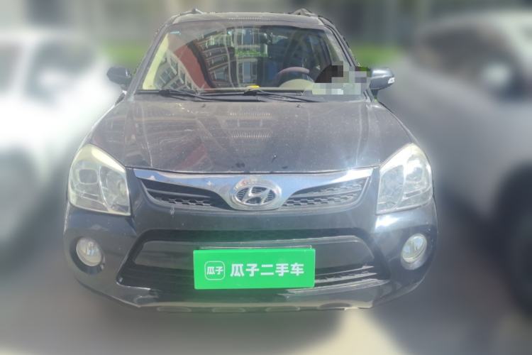 Used Hyundai Tucson 2013 2.0L Manual Two-Wheel Drive Fashion Edition Front