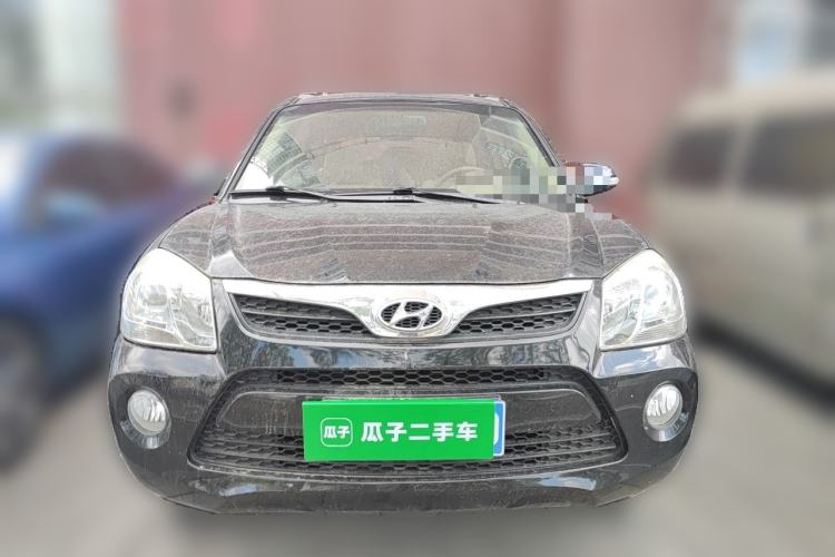 Used Hyundai Tucson 2013 2.0L Automatic Two-Wheel Drive Comfort Version Front