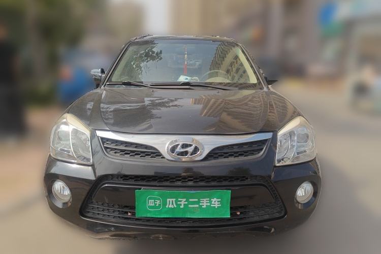 Used Hyundai Tucson 2013 2.0L Manual Two-Wheel Drive Fashion Edition Front